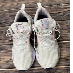 Nike React Infinity Run 3 Womens 11 Pink Floral Running Gym Training Shoes